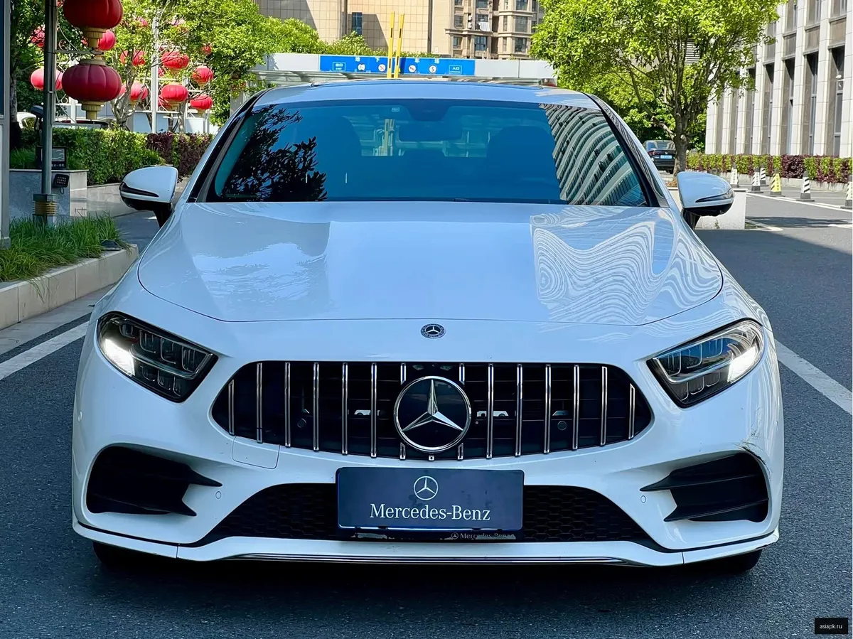Mercedes-Benz CLS-Class 4