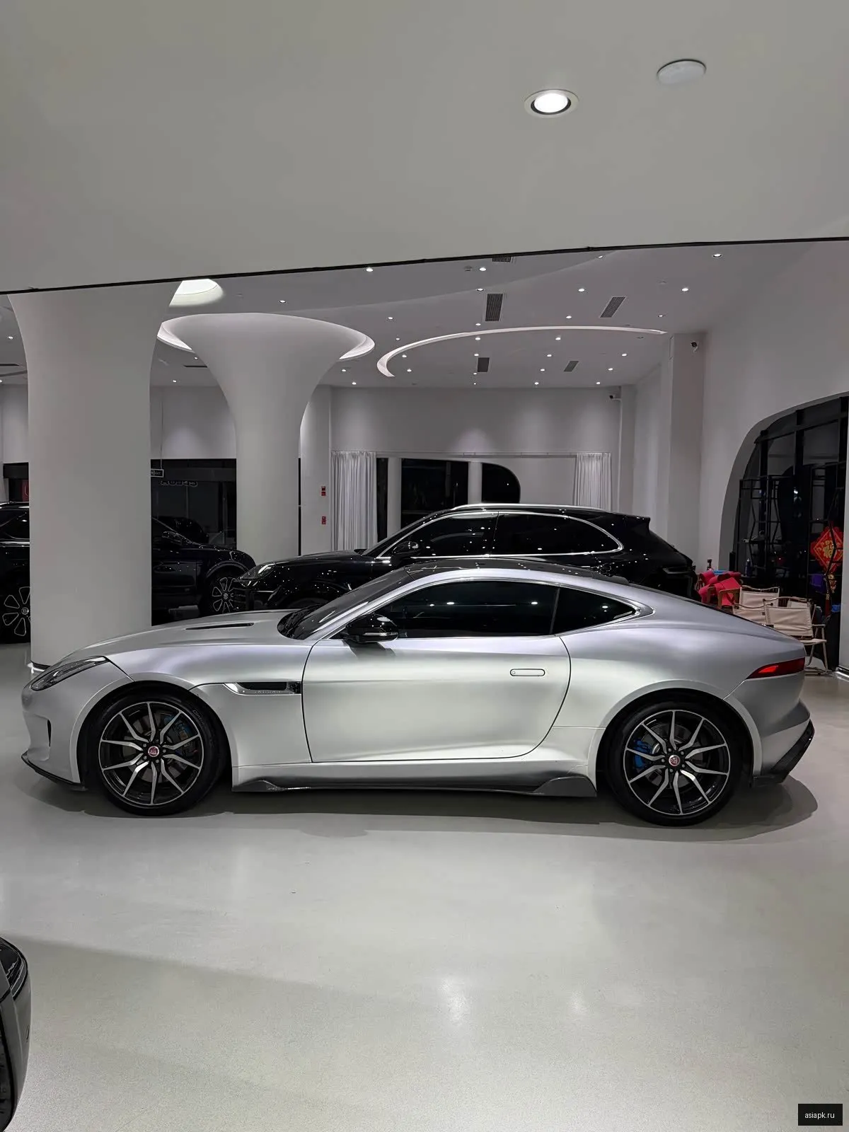Jaguar F-Type 5