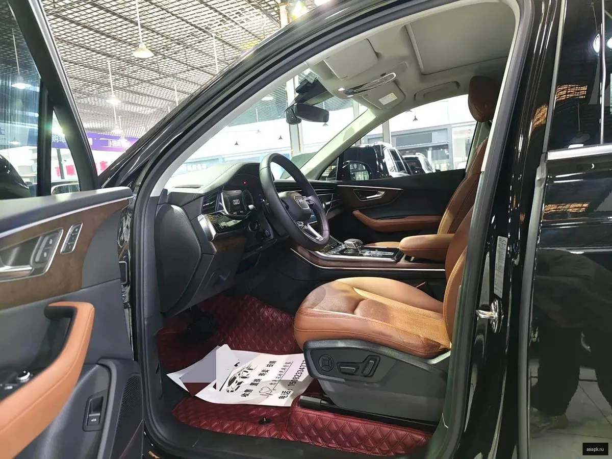 Audi Q7 5