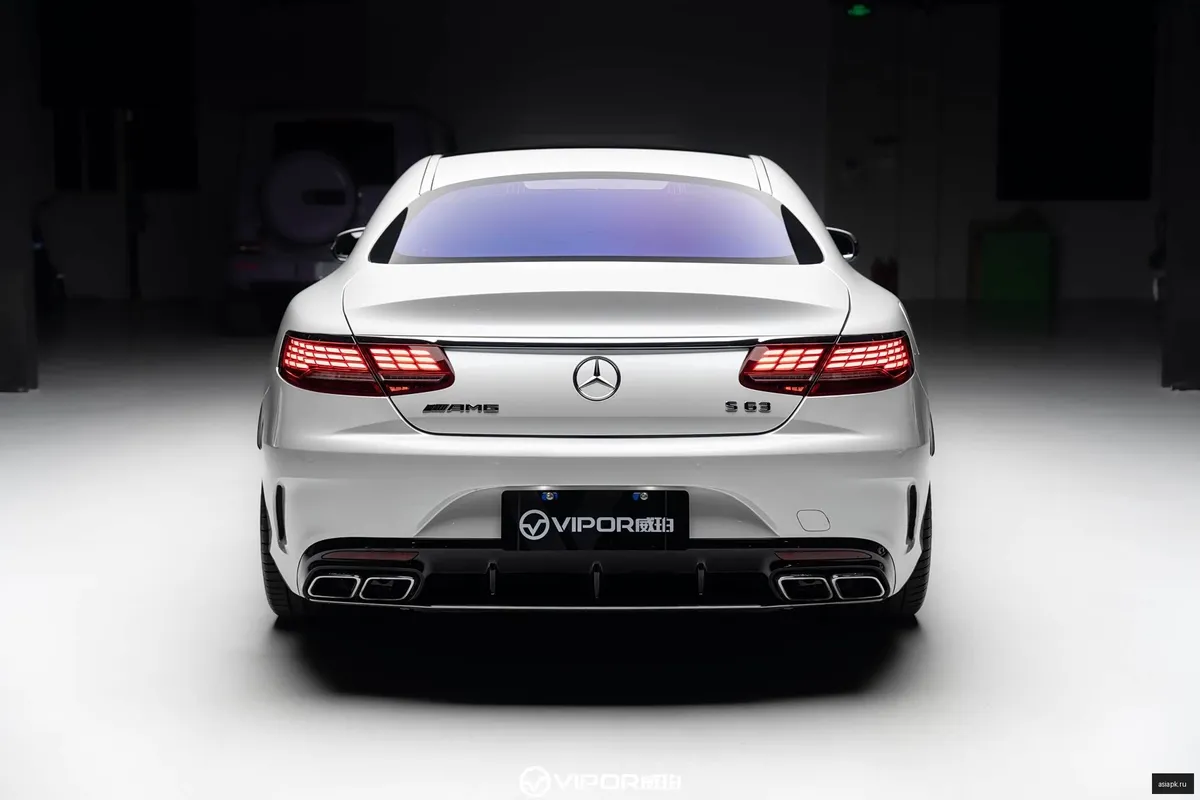 Mercedes-Benz S-Class 4