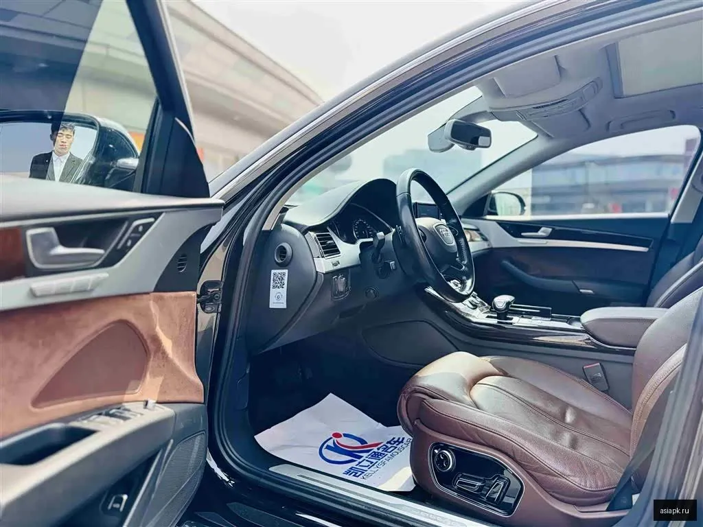 Audi A8 6