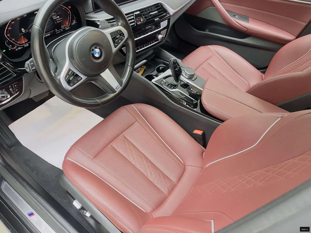 BMW 5-Series 4