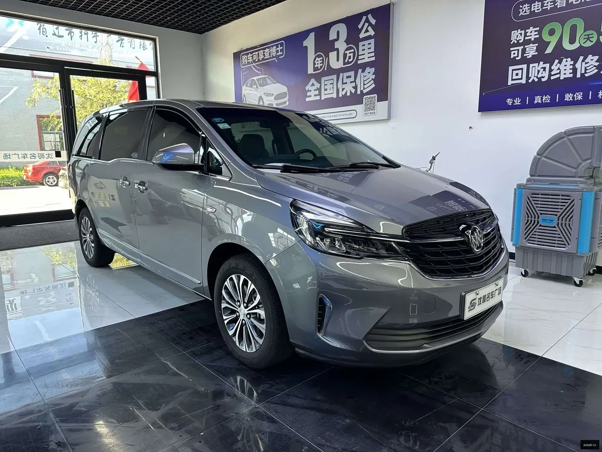 Buick GL8 3