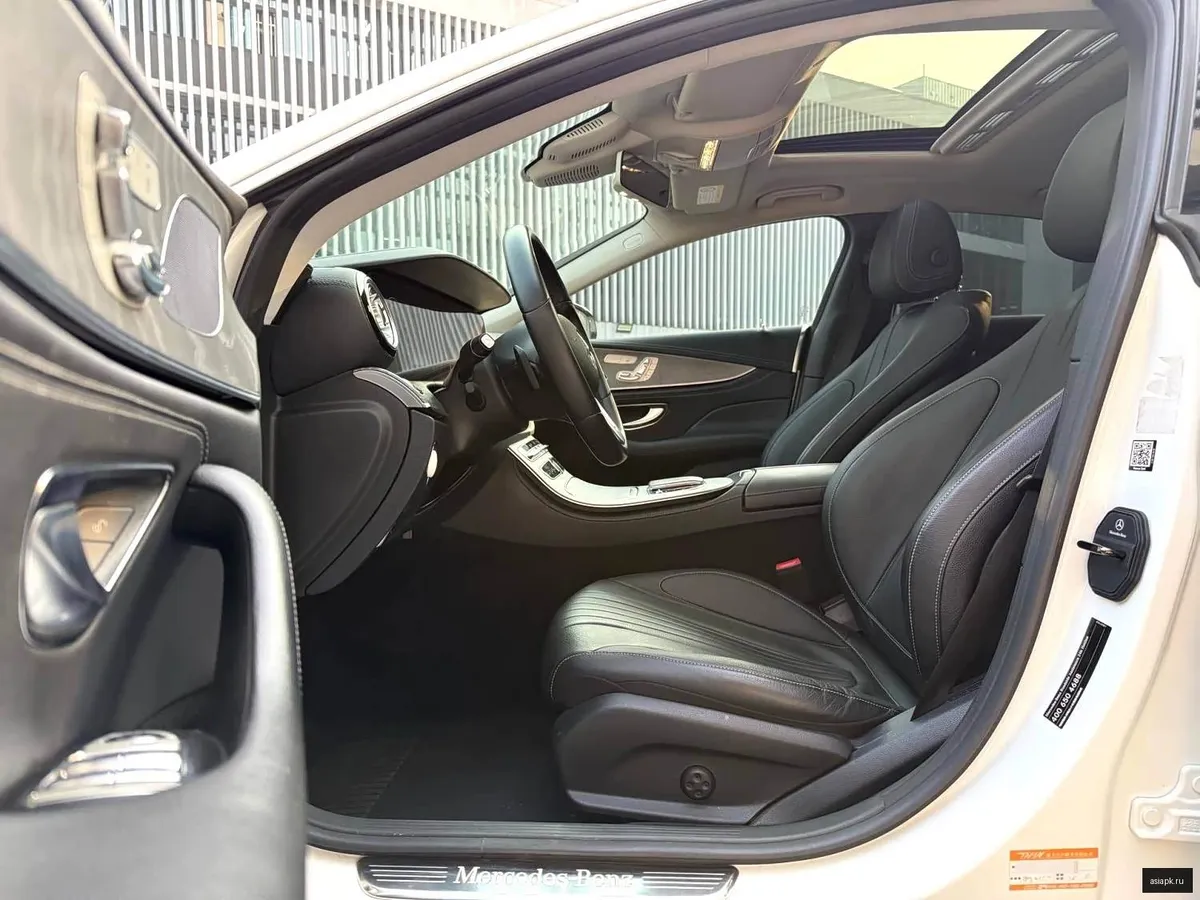 Mercedes-Benz CLS-Class 2