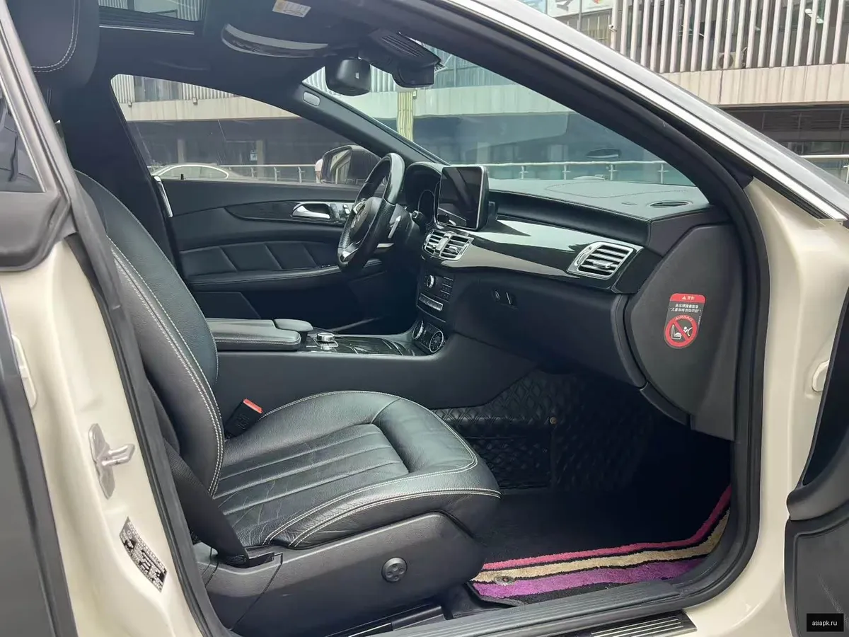 Mercedes-Benz CLS-Class 2