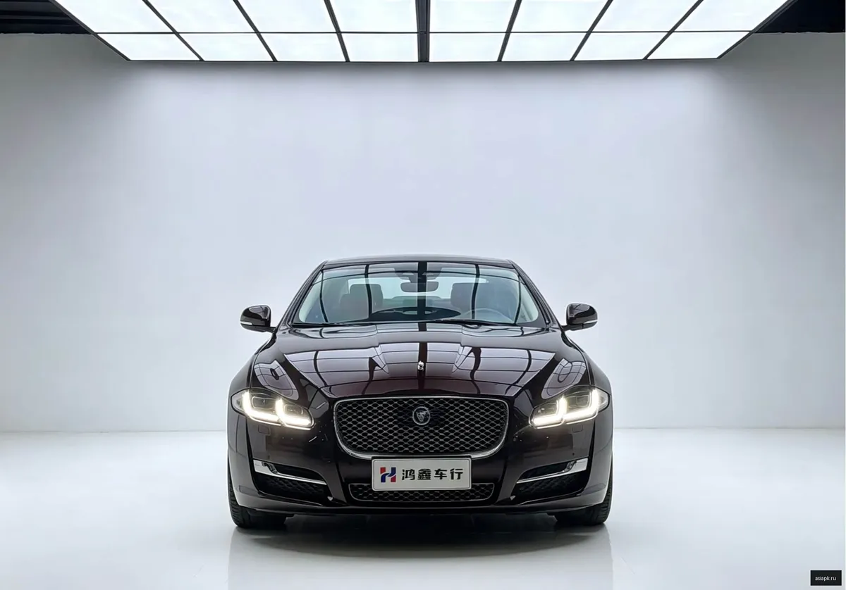 Jaguar XJ 2