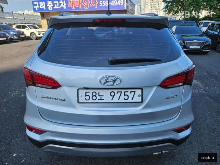 Hyundai Santa Fe 4