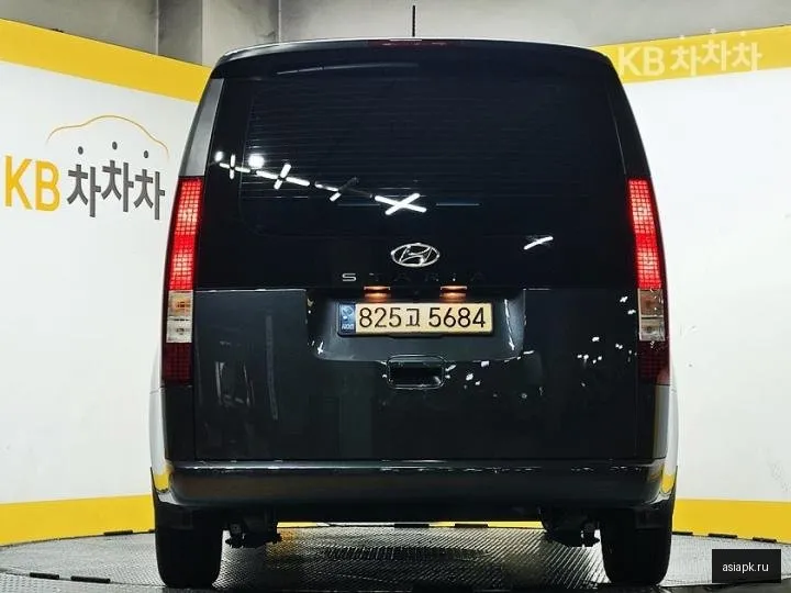Hyundai Staria 3