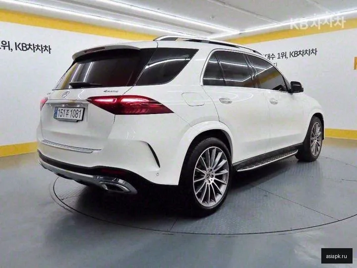 Mercedes-Benz GLE-Class 3