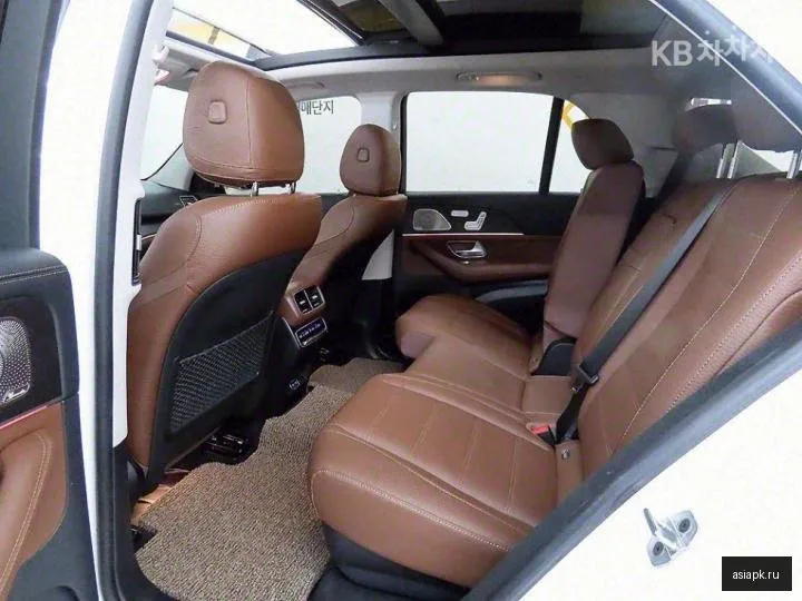 Mercedes-Benz GLE-Class 6