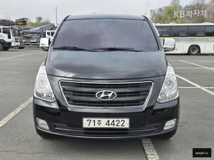 Hyundai Starex 2