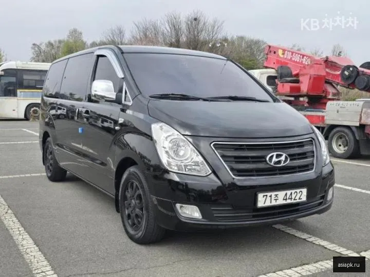 Hyundai Starex 3
