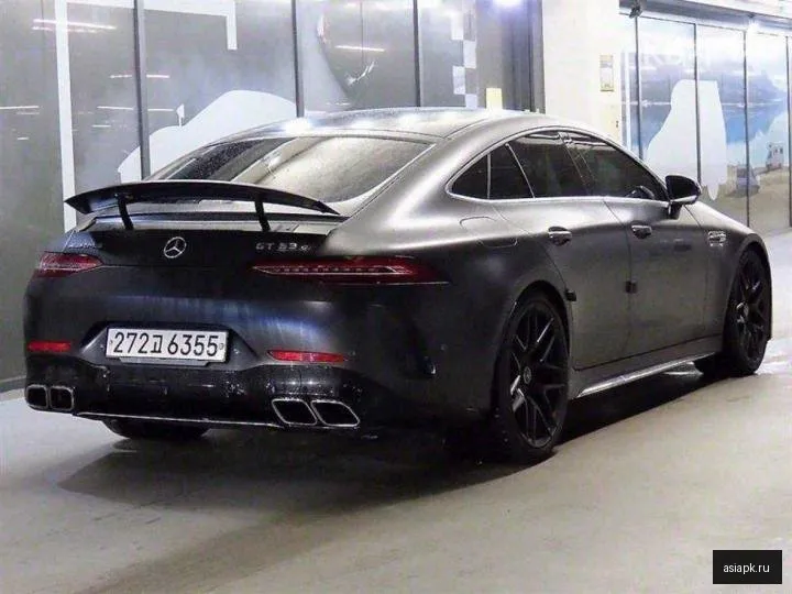 Mercedes-Benz AMG GT 4
