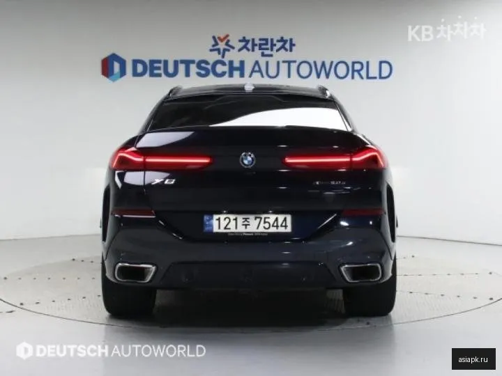 BMW X6 4