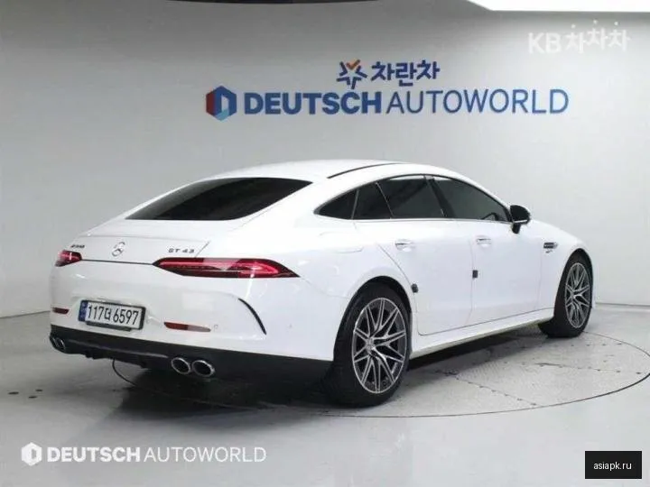 Mercedes-Benz AMG GT 2