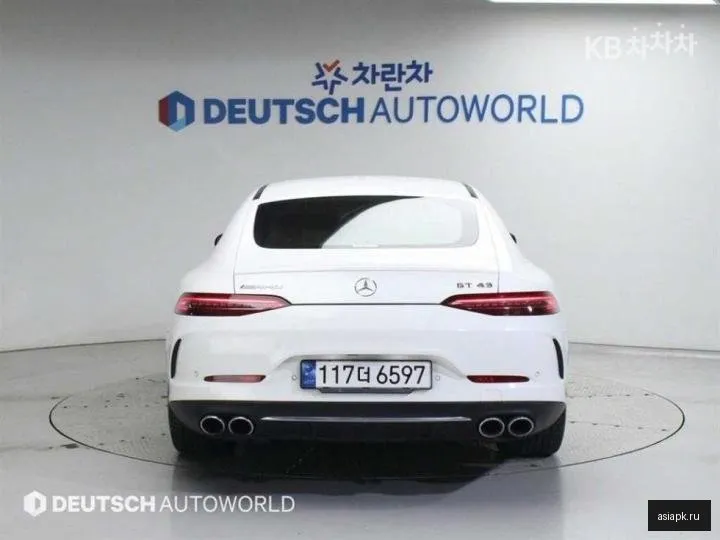 Mercedes-Benz AMG GT 4