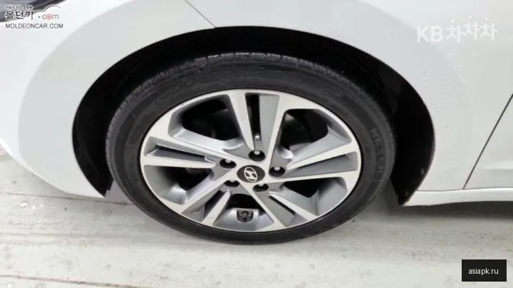 Hyundai Avante 6