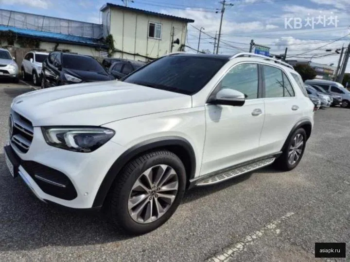 Mercedes-Benz GLE-Class 4
