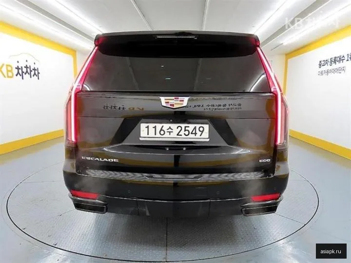 Cadillac Escalade 3