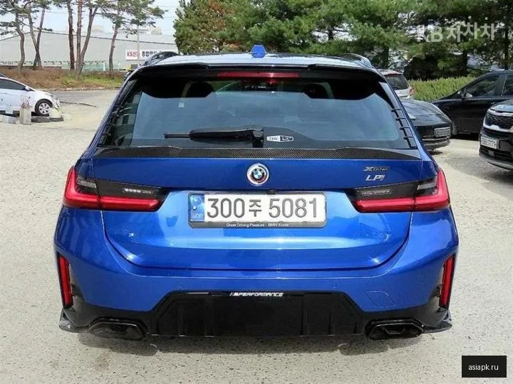 BMW 3-Series 4