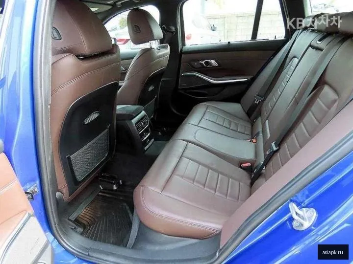 BMW 3-Series 6