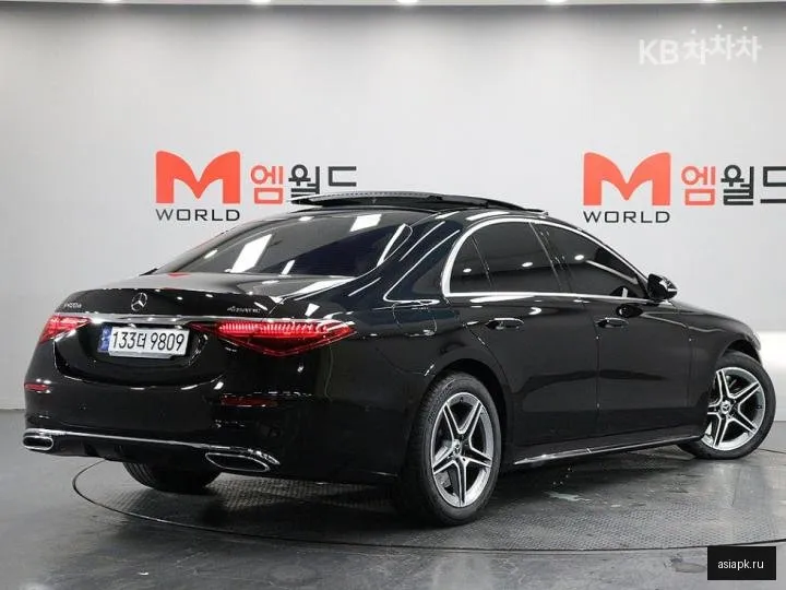 Mercedes-Benz S-Class 3