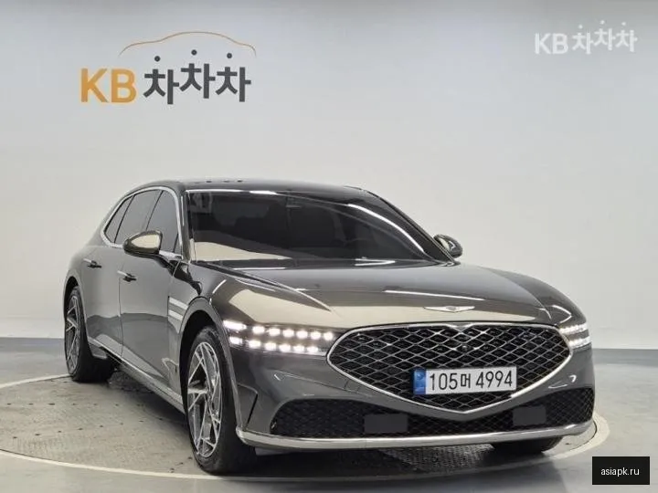 Genesis G90 4
