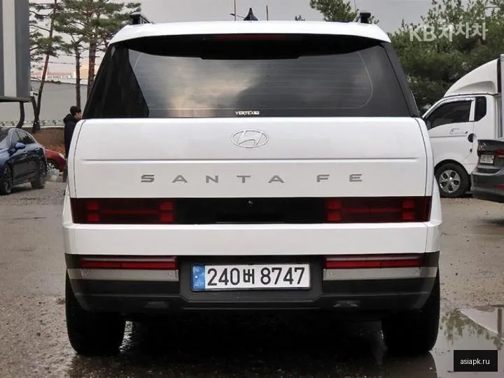 Hyundai Santa Fe 4