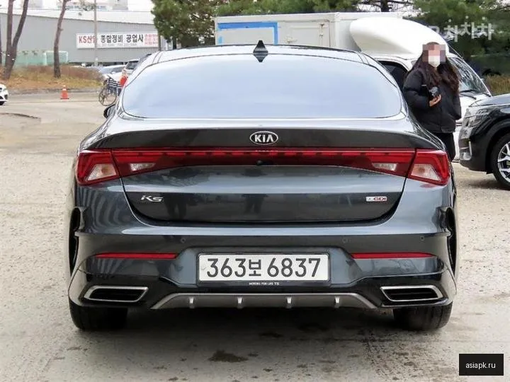 Kia K5 4