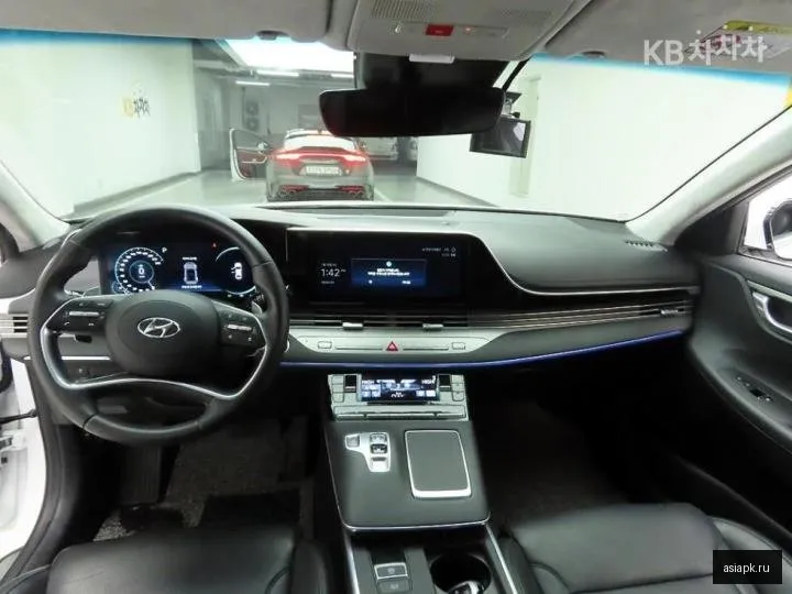 Hyundai Grandeur 6