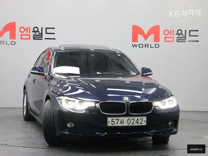 BMW 3-Series 2