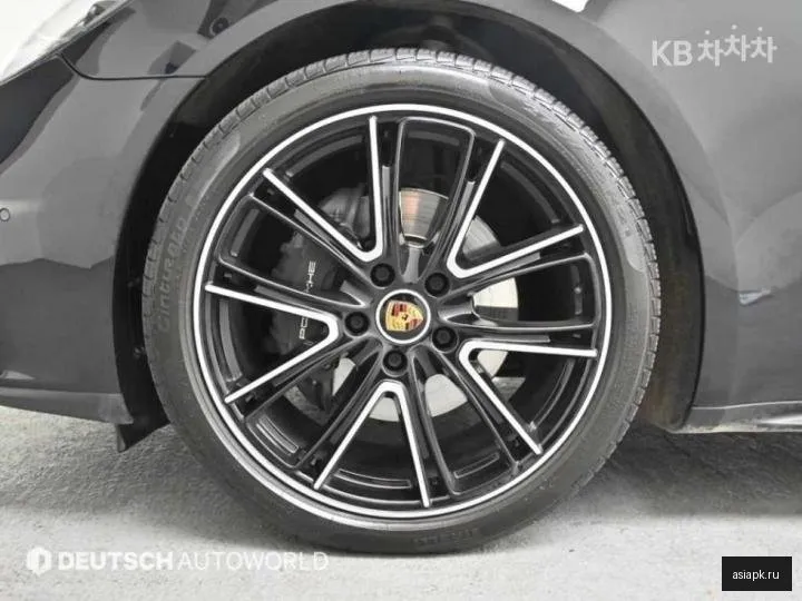 Porsche Panamera 5