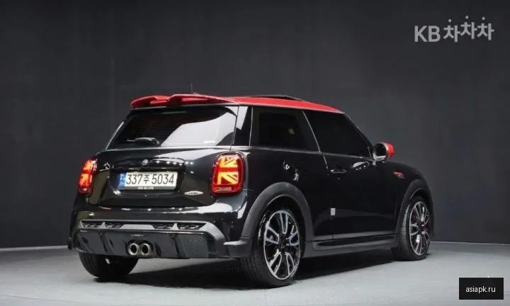 MINI Hatch 4