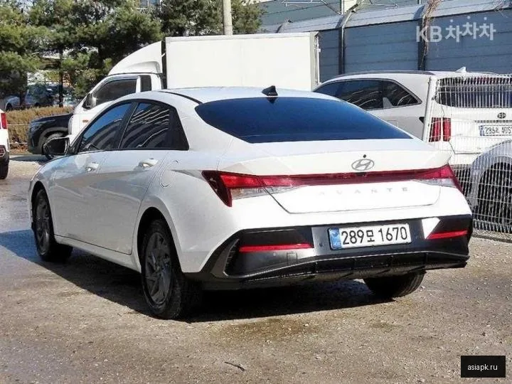 Hyundai Avante 3