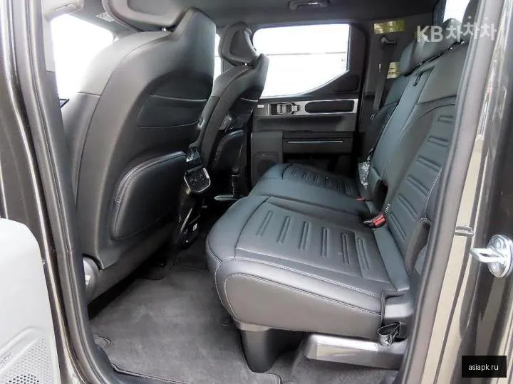 Kia Tasman 6