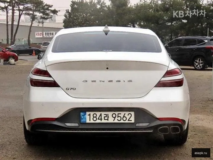 Genesis G70 4
