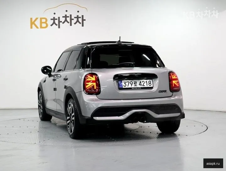 MINI Hatch 4