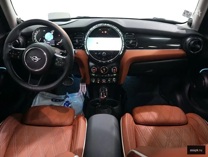 MINI Hatch 5