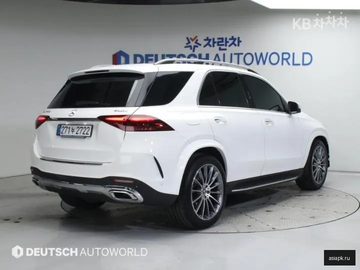 Mercedes-Benz GLE-Class 2