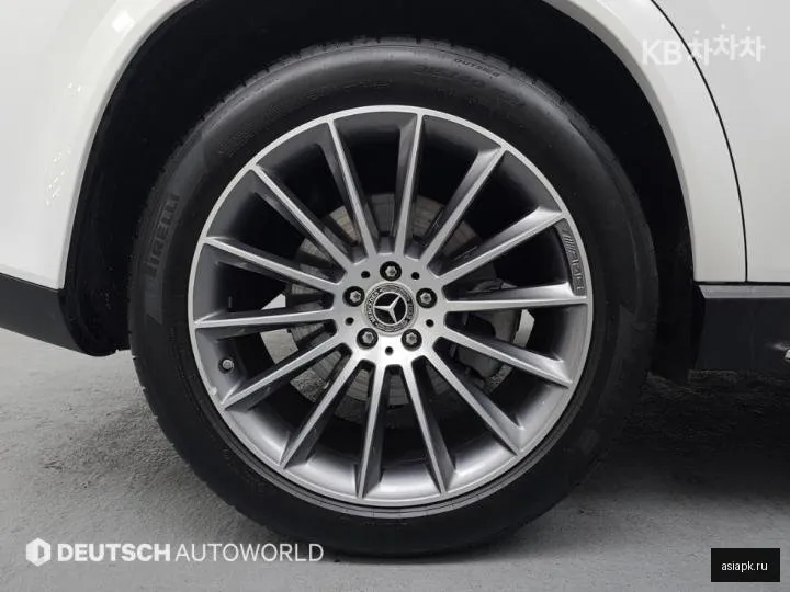 Mercedes-Benz GLE-Class 5