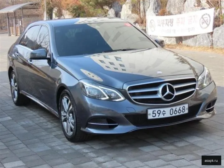 Mercedes-Benz E-Class 2