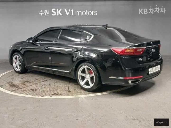Kia K7 4