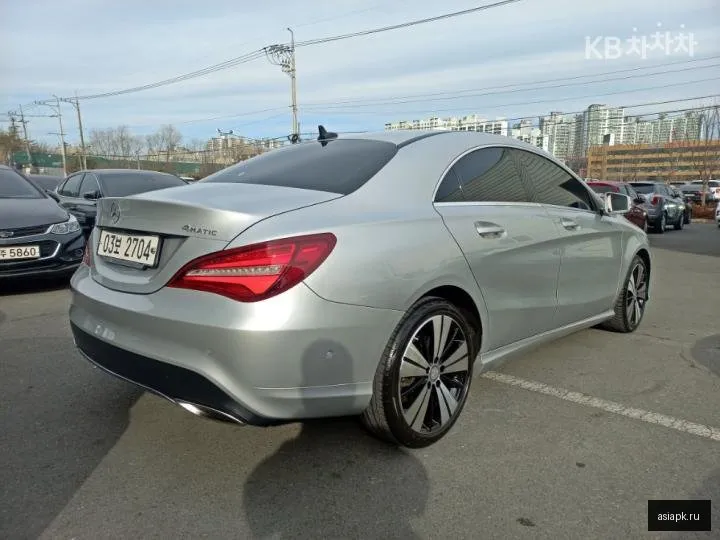Mercedes-Benz CLA-Class 5