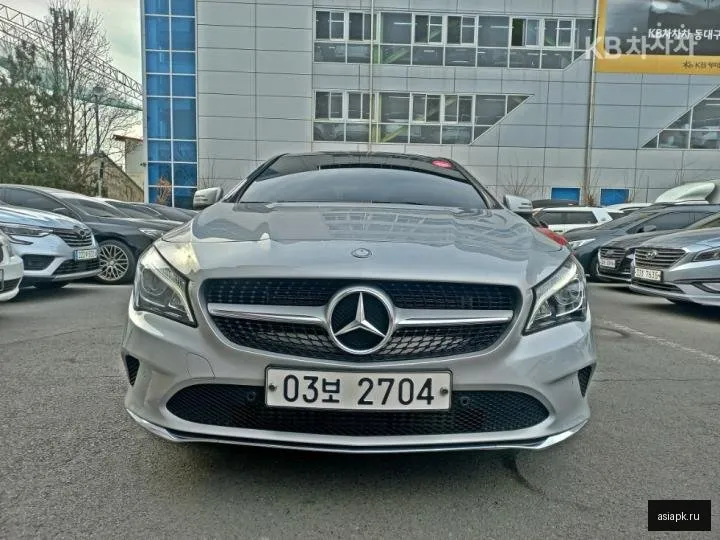 Mercedes-Benz CLA-Class 3