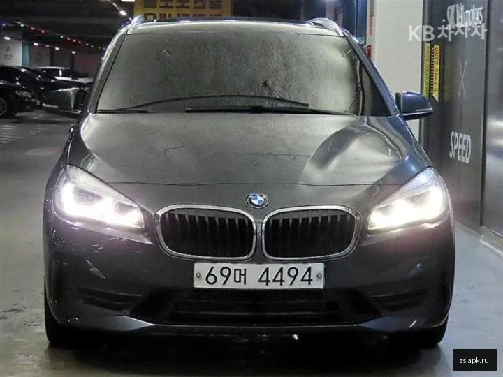 BMW 2-Series 2