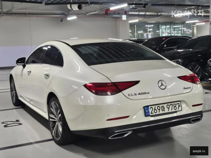 Mercedes-Benz CLS-Class 5