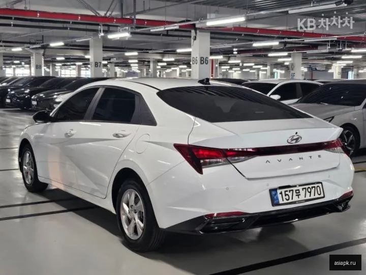 Hyundai Avante 5