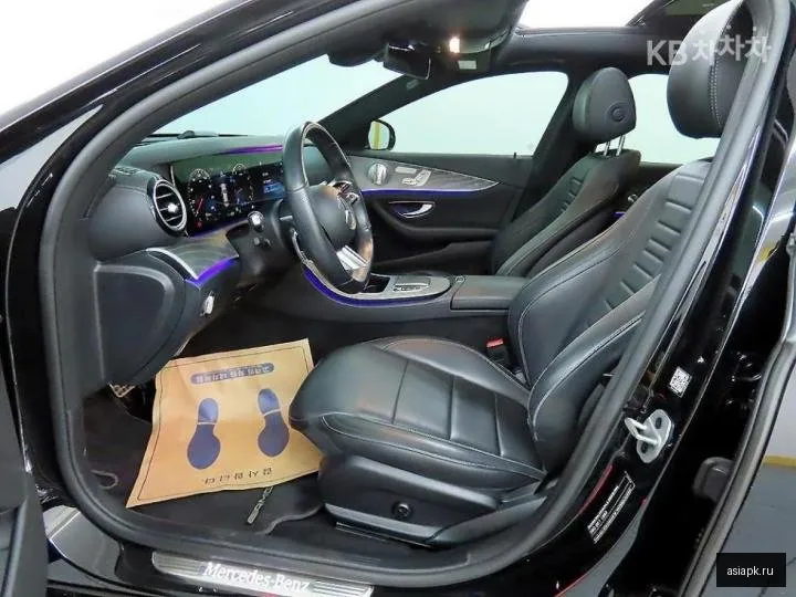 Mercedes-Benz E-Class 5