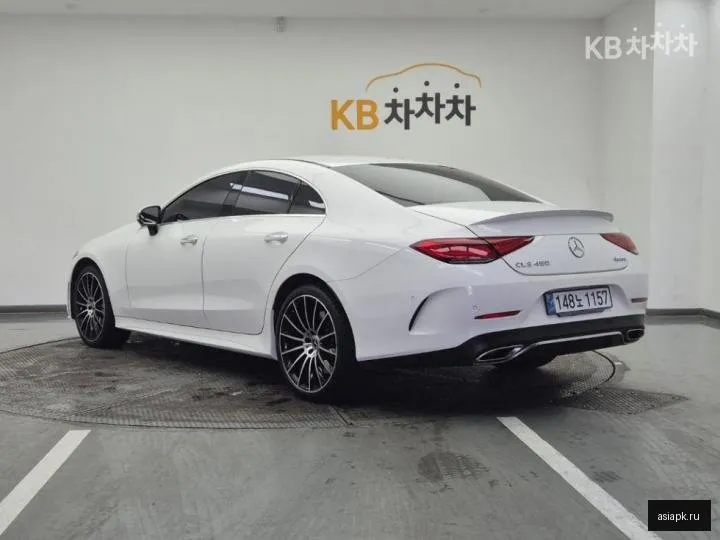 Mercedes-Benz CLS-Class 3