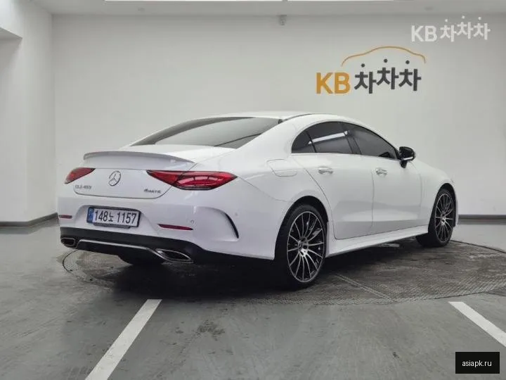 Mercedes-Benz CLS-Class 4